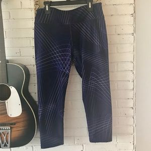 Fabletics Capri Legging